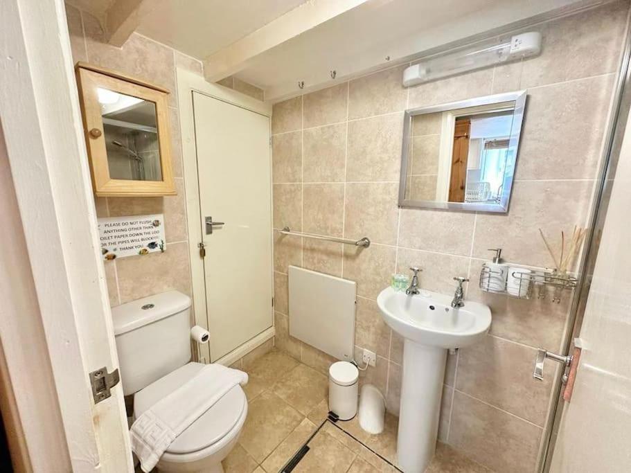 Ship Cottage Tenby Beach 50M Εξωτερικό φωτογραφία