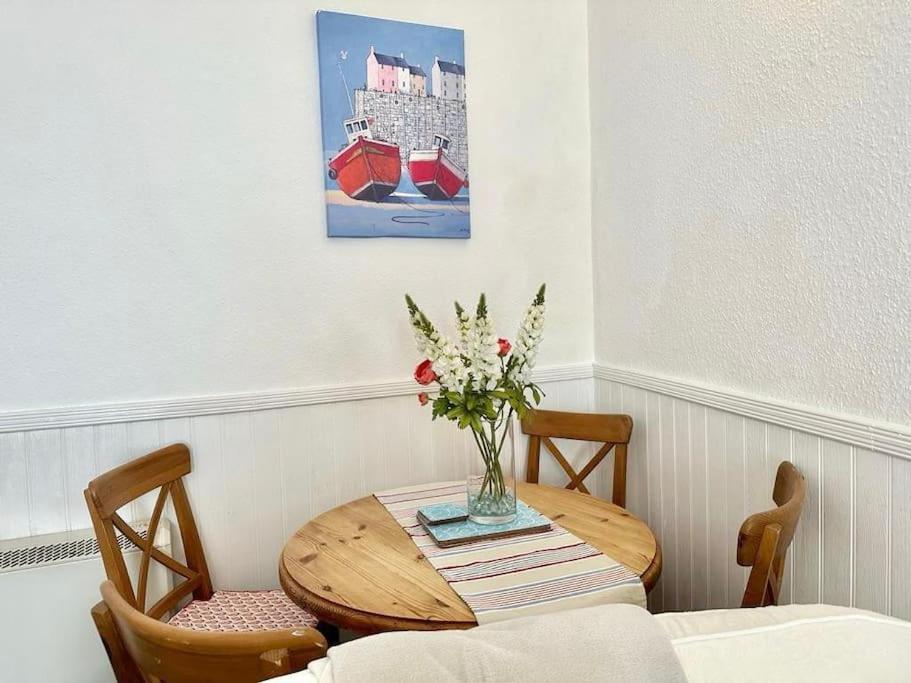 Ship Cottage Tenby Beach 50M Εξωτερικό φωτογραφία