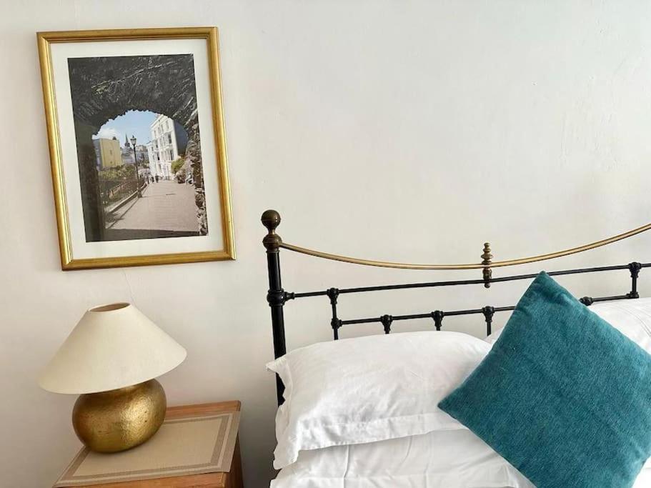 Ship Cottage Tenby Beach 50M Εξωτερικό φωτογραφία